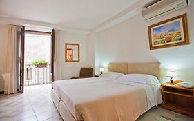 Hotel Moderno